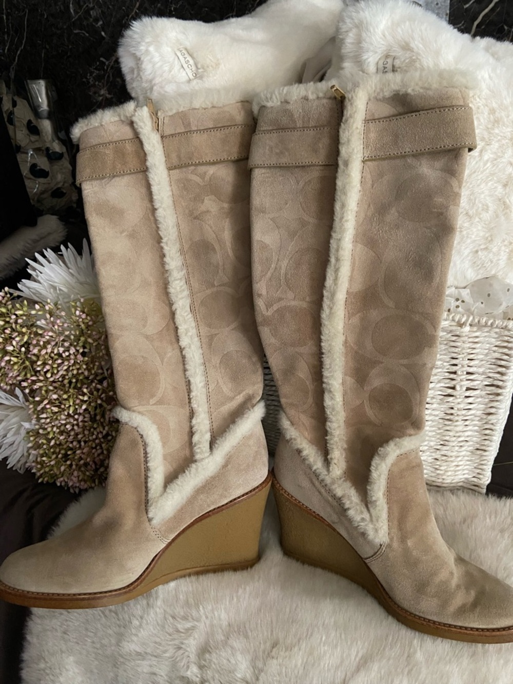 Coach Beige Signature Shearling Wedge Boots with Gold Hardware - Picture 4 of 16